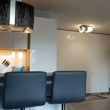 New York Różana 19