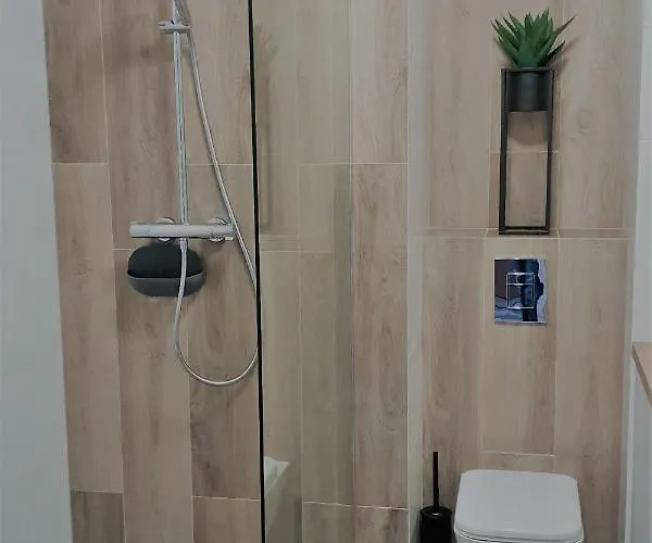 New York Różana 19